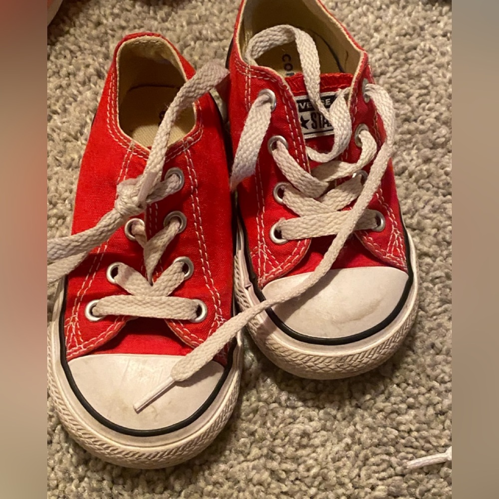 Red converse
